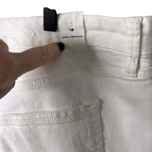 Good American Icon Shorts White Denim Plus Size 18 High Rise Raw Hem Bermuda - Picture 7 of 11